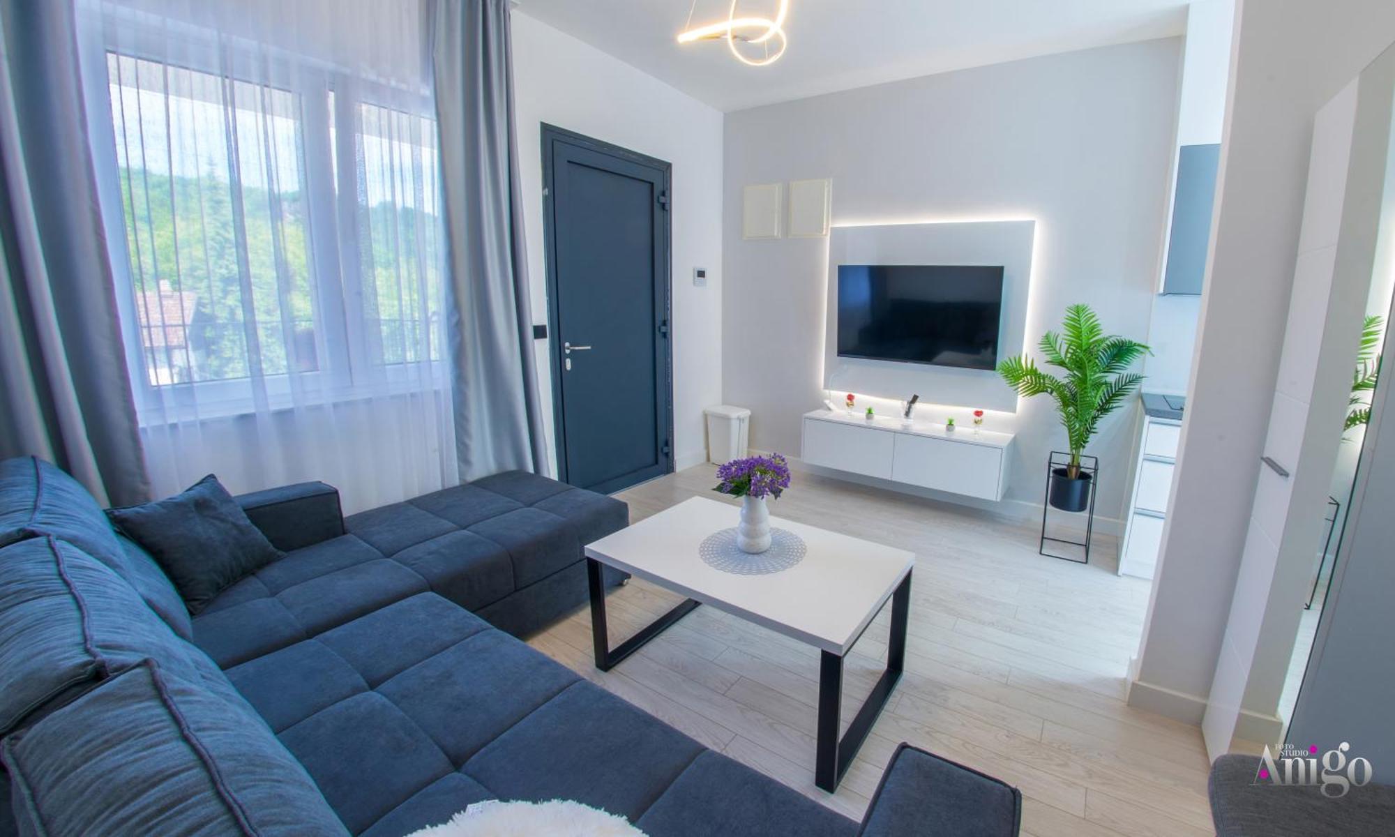Royal Terrace Apartments Конич Екстериор снимка